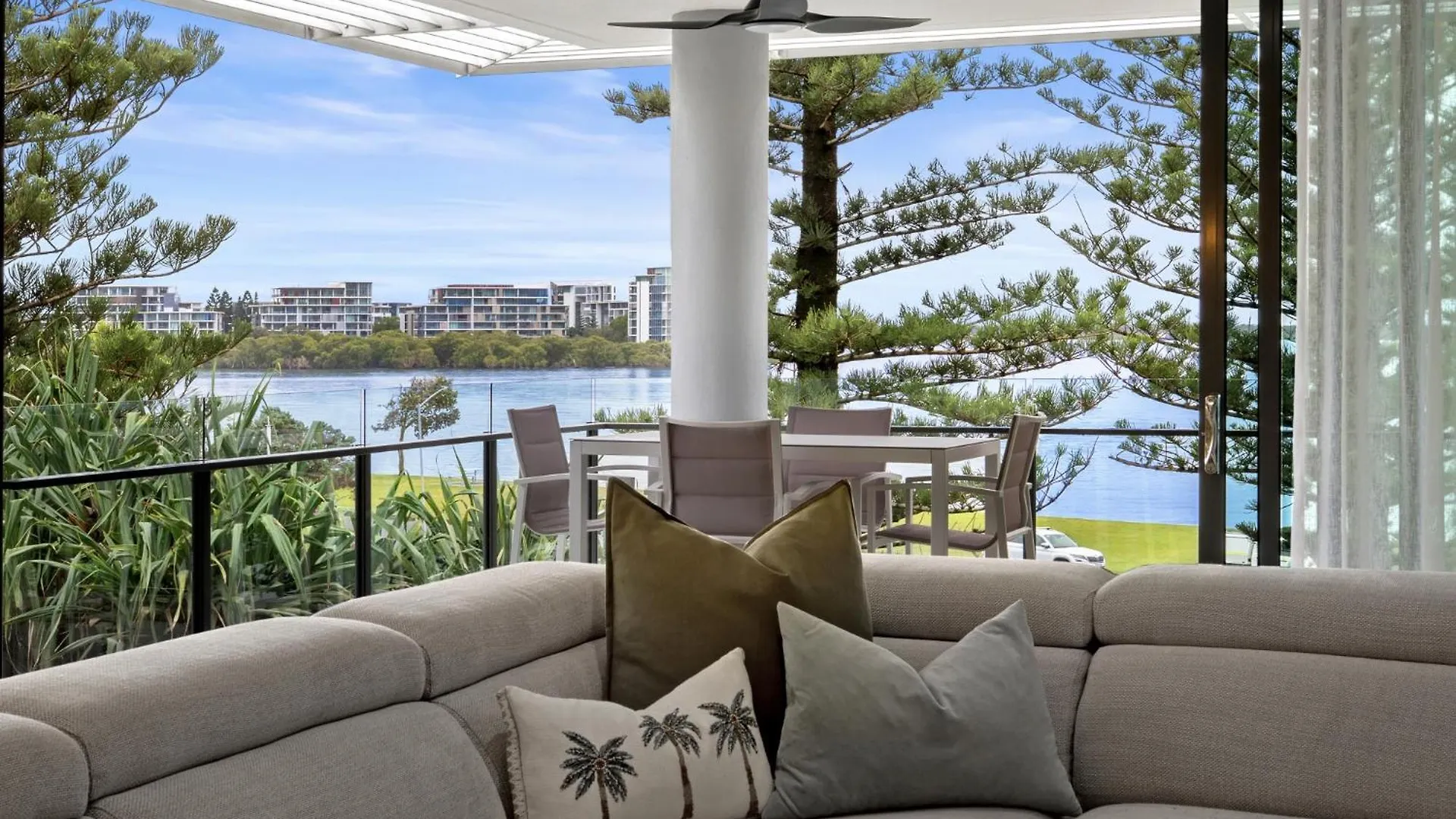 **** Aparthotel Allisee Apartments Gold Coast Australia
